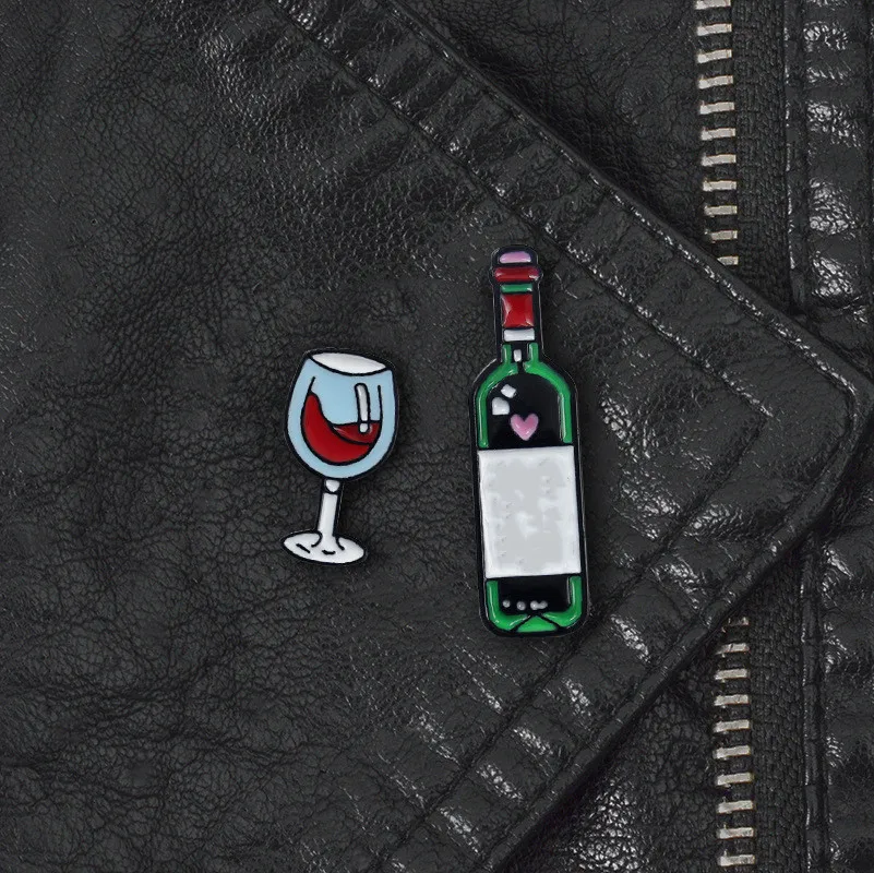 Red Wine Bottle And Wine Glasses Lapel Pins Enamel Brooches Badge For for men women Couple Best Friend jewelry Accessories
Red Wine Bottle And Wine Glasses Lapel Pins Enamel Brooches Badge For for men women Couple Best Friend jewelry Accessories