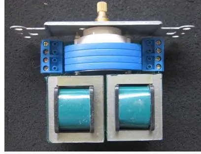 1PCS High-quality transformer-coupled volume control 12-level stereo volume adjustment
1PCS High-quality transformer-coupled volume control 12-level stereo volume adjustment