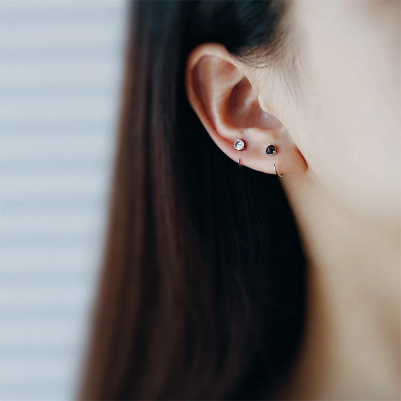 Minimalist 925 Sterling Silver Small Huggie Hoop Earrings with Zirconia Ear Piercing Tragus Helix Cartilage Earrings Men Women
Minimalist 925 Sterling Silver Small Huggie Hoop Earrings with Zirconia Ear Piercing Tragus Helix Cartilage Earrings Men Women