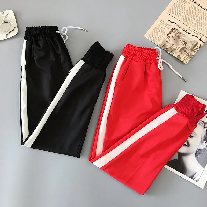 Autumn Women Sport Pants Streetwear Loose Summer Cargo Pants Women College Student Harajuku Casual Pants
Autumn Women Sport Pants Streetwear Loose Summer Cargo Pants Women College Student Harajuku Casual Pants