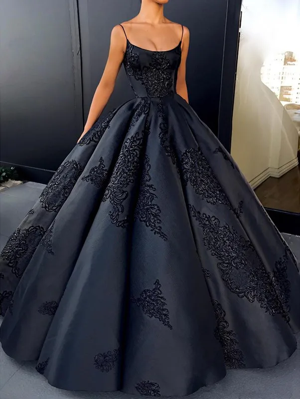 Black Muslim Evening Dresses 2019 Ball Gown Spaghetti Straps Lace Backless Islamic Dubai Saudi Arabic Long Formal Evening Gown 
Black Muslim Evening Dresses 2019 Ball Gown Spaghetti Straps Lace Backless Islamic Dubai Saudi Arabic Long Formal Evening Gown