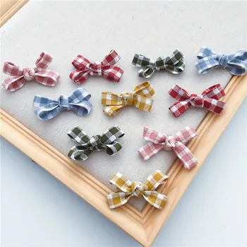 4.5*2.7cm 100pcs/lot shin bow with star DIY Tie Shaped Appliques Satin Ribbon Bow Appliques Craft DIY Wedding Decoration
4.5*2.7cm 100pcs/lot shin bow with star DIY Tie Shaped Appliques Satin Ribbon Bow Appliques Craft DIY Wedding Decoration