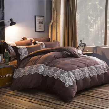 2017 New Fleece fabric Bedding Set red coffee Bed Sheets lace Duvet Cover Queen winter quilt Sets King warm Bed Linen
2017 New Fleece fabric Bedding Set red coffee Bed Sheets lace Duvet Cover Queen winter quilt Sets King warm Bed Linen