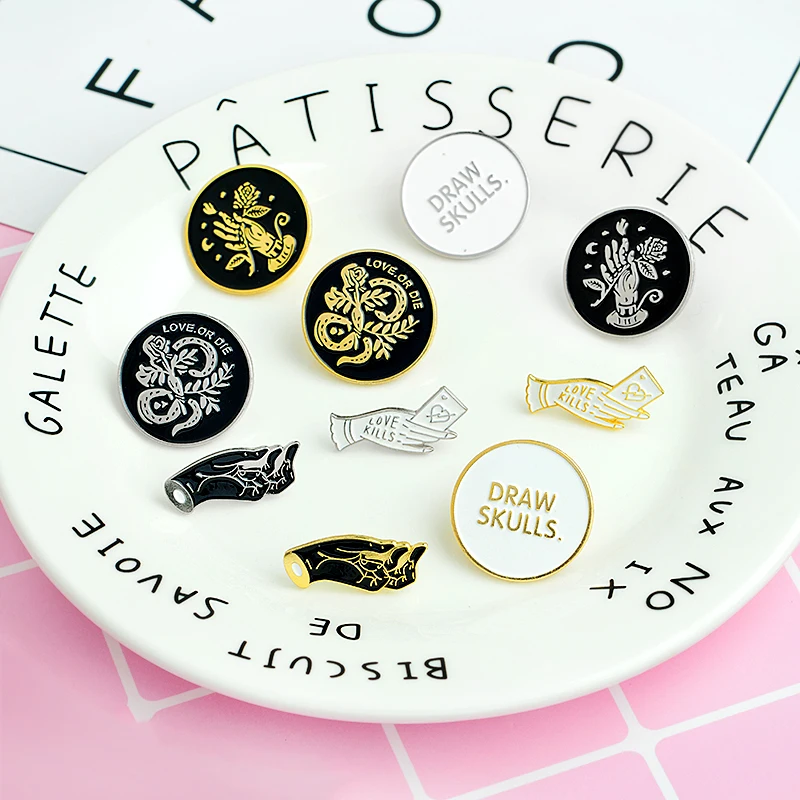 Cartoon Draw skulls Burn Brite Love or die Love kills Hand with Rose Snake Brooch Gold Silver Enamel Pin Button Punk Jewelry
Cartoon Draw skulls Burn Brite Love or die Love kills Hand with Rose Snake Brooch Gold Silver Enamel Pin Button Punk Jewelry