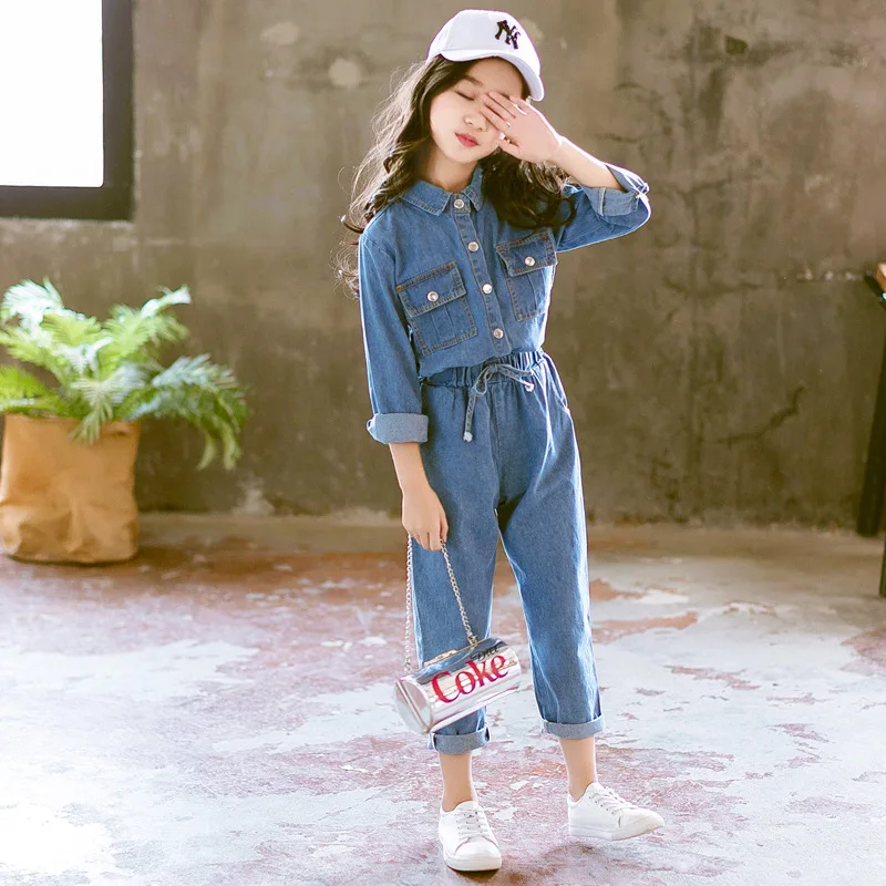 Children's clothing girls autumn 2018 Korean version of the new denim suit baby spring and autumn fashion children's two-piece
Children's clothing girls autumn 2018 Korean version of the new denim suit baby spring and autumn fashion children's two-piece