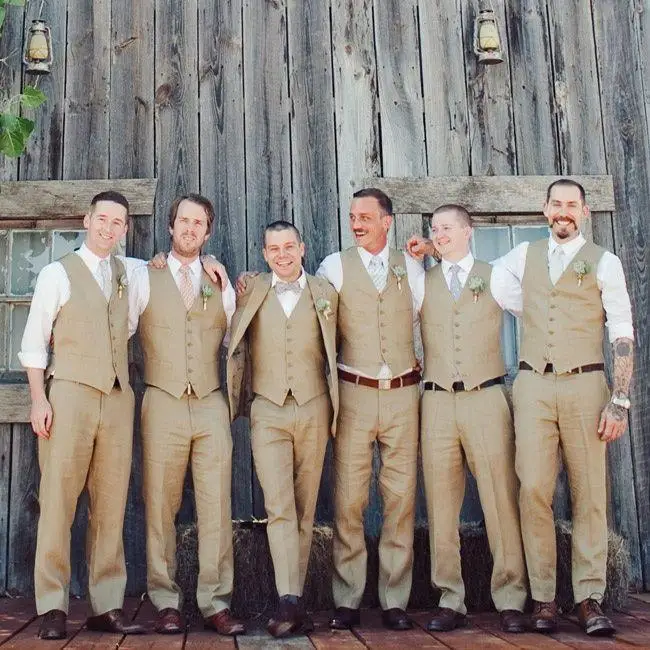 New Style Groom Vests Khaki Groomsmens/Best Man Vest Custom Made Five Buttons Wedding/Prom/Dinner Waistcoat
New Style Groom Vests Khaki Groomsmens/Best Man Vest Custom Made Five Buttons Wedding/Prom/Dinner Waistcoat