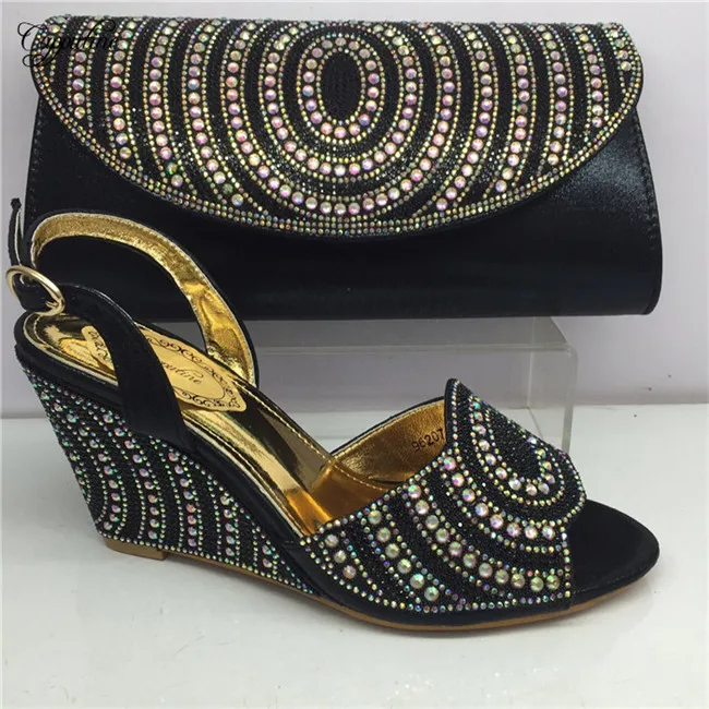 Latest black African wedge heel shoes&bag series fashion party shoes and handbag set for lady GY27, heel height 8cm
Latest black African wedge heel shoes&bag series fashion party shoes and handbag set for lady GY27, heel height 8cm