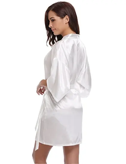 Women Silk Satin Short Night Robe Solid Kimono Robe Fashion Bath Robe Sexy Bathrobe Peignoir Femme Wedding Bride Bridesmaid Robe 135