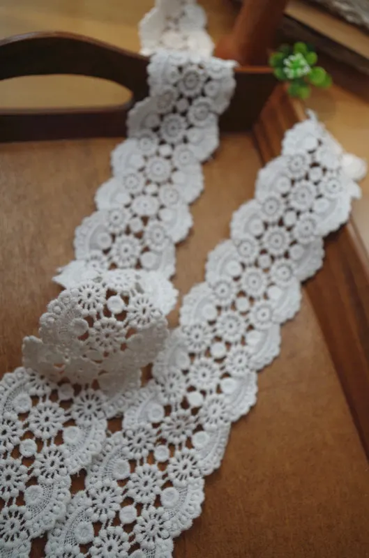 10 yards Cotton Embroidered Lace Net Ribbons Fabric Trim DIY Decorate Sewing Handmade Craft Materials
10 yards Cotton Embroidered Lace Net Ribbons Fabric Trim DIY Decorate Sewing Handmade Craft Materials