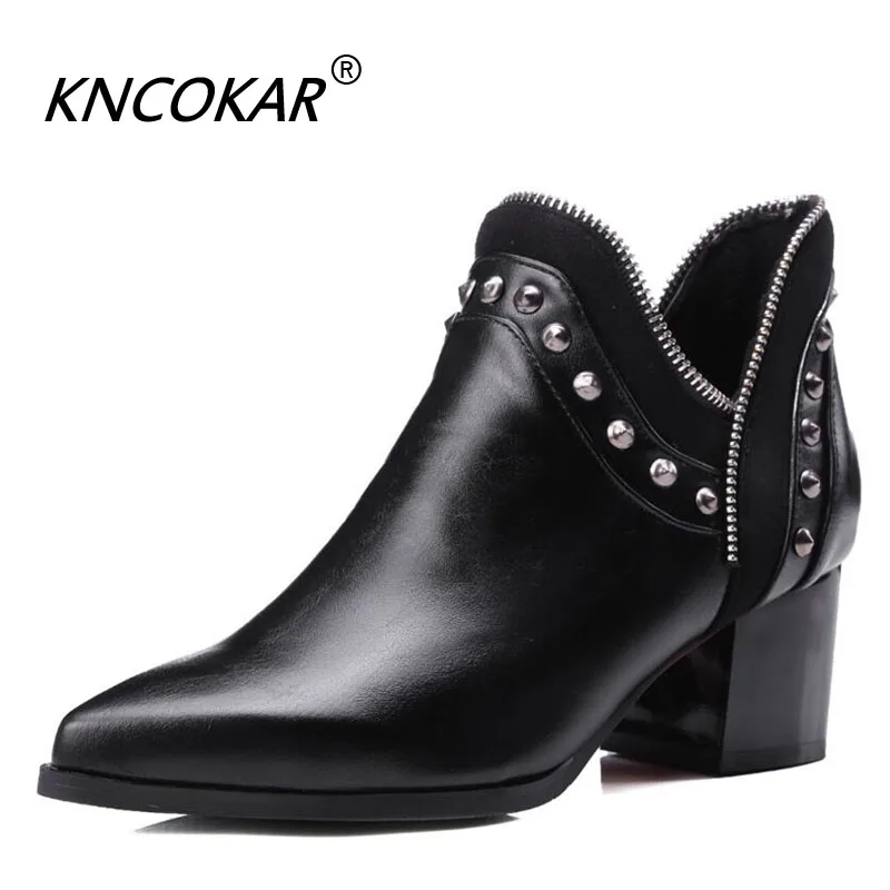 New Autumn Winter Chelsea Pointed End Boots Fashionable Metal Zipper Bare Boots Vintage Rivet Studs With Short Mid-Heel Boots
New Autumn Winter Chelsea Pointed End Boots Fashionable Metal Zipper Bare Boots Vintage Rivet Studs With Short Mid-Heel Boots
