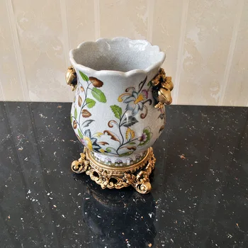 C retro home decoration flowers into binaural flower ornaments hand-painted ceramic jars Binglie Flower 6401
C retro home decoration flowers into binaural flower ornaments hand-painted ceramic jars Binglie Flower 6401