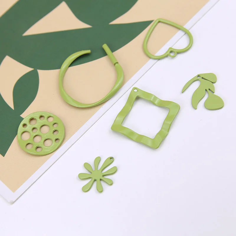 New style 40pcs/lot green color printing geometry rounds/letter C/hearts shape alloy floating locket charms diy jewelry making
New style 40pcs/lot green color printing geometry rounds/letter C/hearts shape alloy floating locket charms diy jewelry making