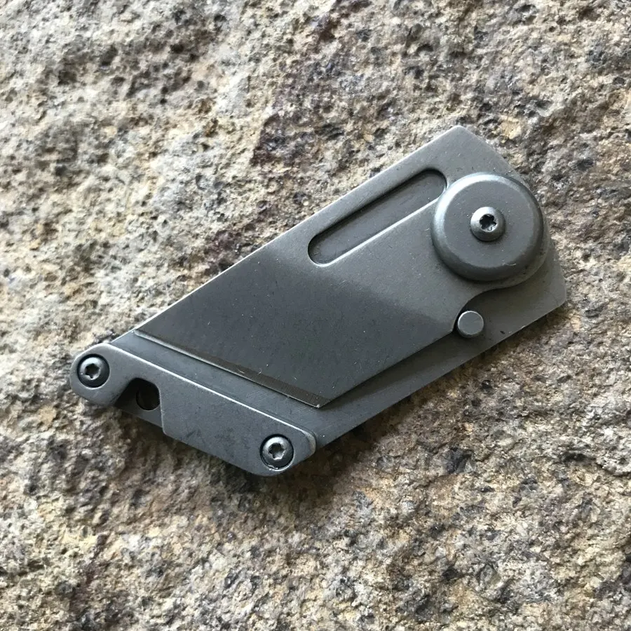 EDC GEAR stainless steel Blade Utility Multi Pocket Knife Mini Key Chain Tactical Survival Camping Outdoor Tools
EDC GEAR stainless steel Blade Utility Multi Pocket Knife Mini Key Chain Tactical Survival Camping Outdoor Tools