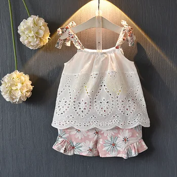 2019 New Girl's Clothes New Summer Children Floral Lace Sling T-shirt+Striped Short Pants Sets Kids Sleeveless Clothing Sets
2019 New Girl's Clothes New Summer Children Floral Lace Sling T-shirt+Striped Short Pants Sets Kids Sleeveless Clothing Sets