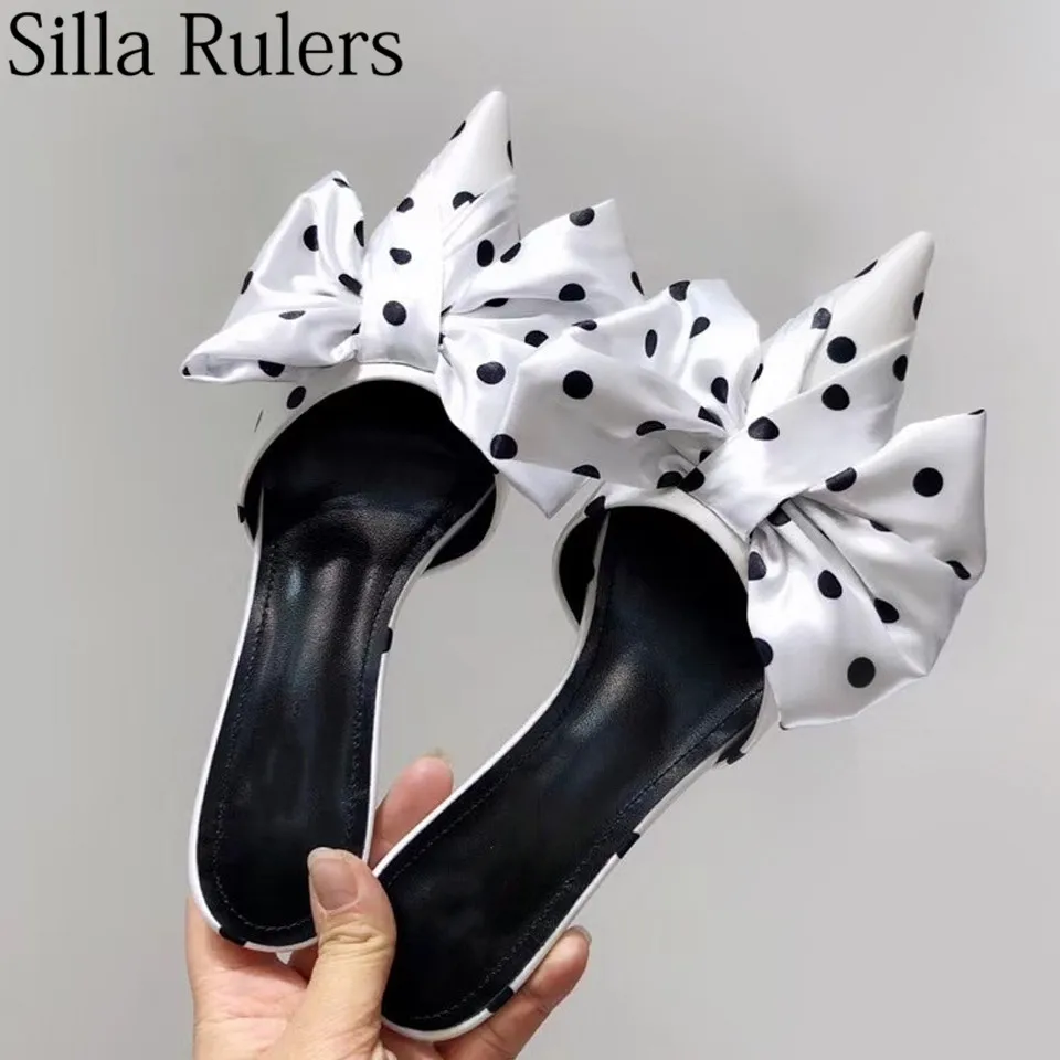 2019 new spring silk butterfly knot Muller slippers women pointed toe wave thin heels women slippers outside sexy women sandals
2019 new spring silk butterfly knot Muller slippers women pointed toe wave thin heels women slippers outside sexy women sandals