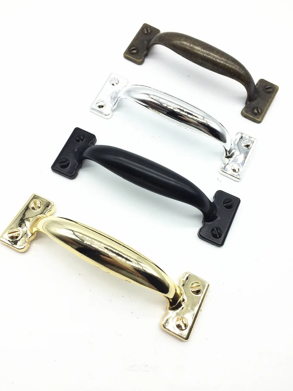 Zinc alloy bridge upscale retro bar door drawer knob Cabinet window handle decoration handle 132mm
Zinc alloy bridge upscale retro bar door drawer knob Cabinet window handle decoration handle 132mm
