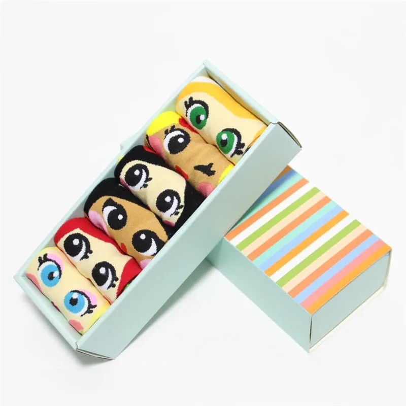 Hot sale! women lovely cartoon socks gift box 6pairs/lot spring summer and autumn animal socks lady and women cute socks set
Hot sale! women lovely cartoon socks gift box 6pairs/lot spring summer and autumn animal socks lady and women cute socks set