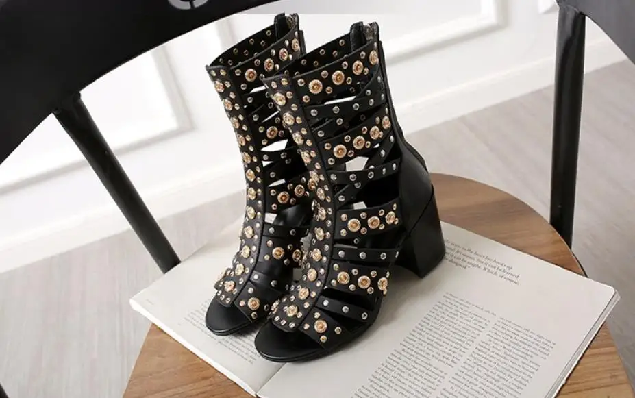 Roman boot lady 2019 summer new high-heeled leather high-top sandals with a fish-snout fairy motif
Roman boot lady 2019 summer new high-heeled leather high-top sandals with a fish-snout fairy motif