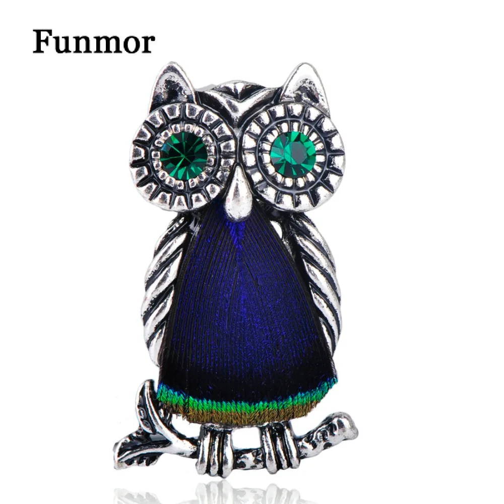 FUNMOR Peacock feather Body Owl Shape Brooches For Women Child Vintage Crystal Sweater Coat Decoration Lapel Pins Boutonniere
FUNMOR Peacock feather Body Owl Shape Brooches For Women Child Vintage Crystal Sweater Coat Decoration Lapel Pins Boutonniere