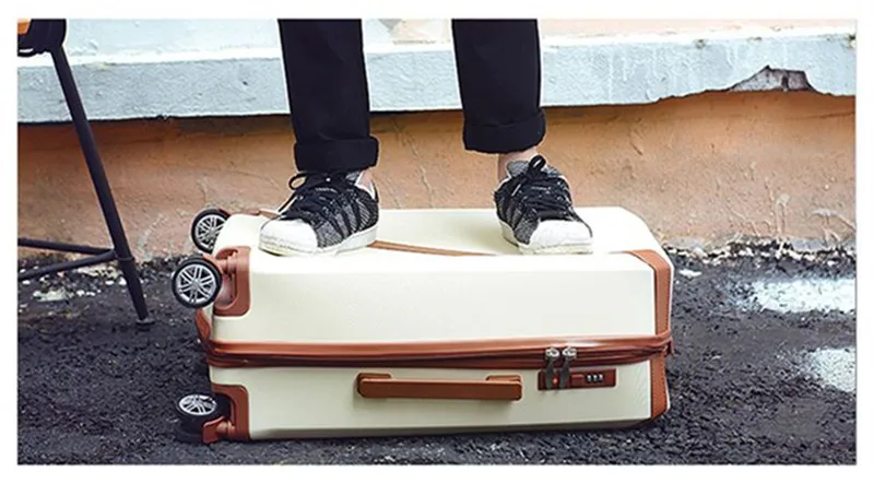 3863629808_1709983083