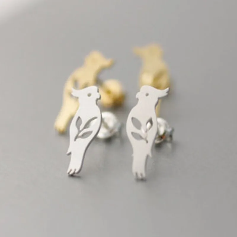 Fashion simple hollow bird stud earrings Trendy cute Classic leaves parrot bird animals jewelry party gift for woman girl
Fashion simple hollow bird stud earrings Trendy cute Classic leaves parrot bird animals jewelry party gift for woman girl