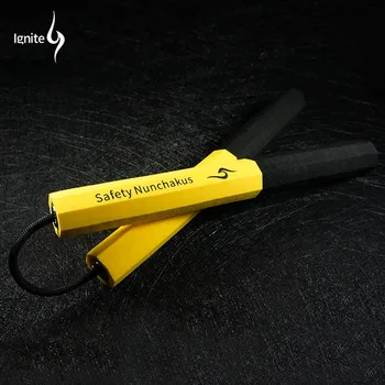 pro-environment Rodeo keselamatan Nunchakus/sponge foam shuangjieao/heavy-duty sponge Nunchakus martial arts training
pro-environment Rodeo keselamatan Nunchakus/sponge foam shuangjieao/heavy-duty sponge Nunchakus martial arts training