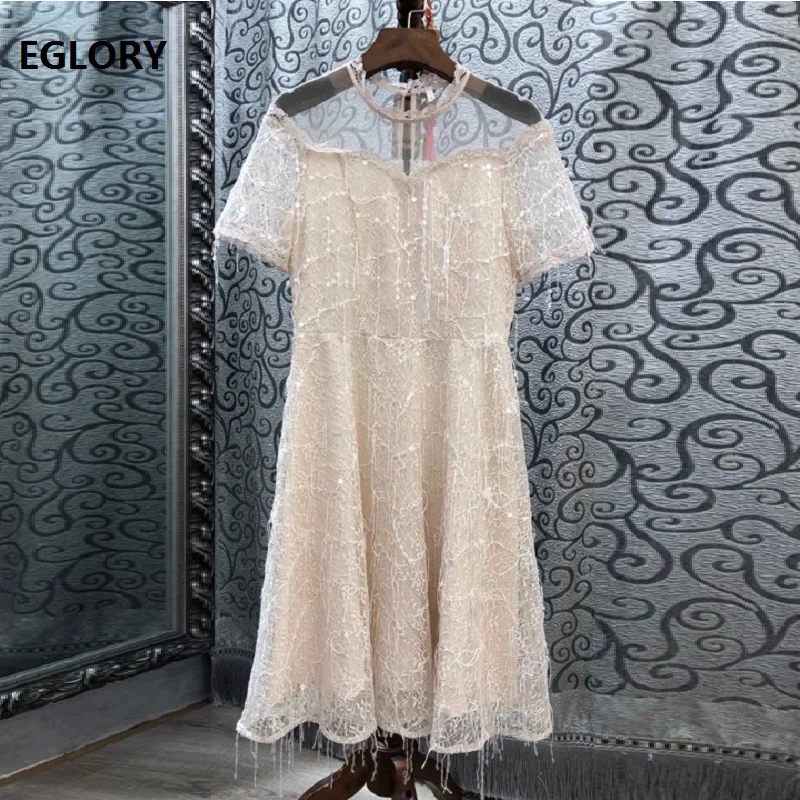 Tassel Party Elegant Dress New 2019 Summer Fashion Women Sexy Sheer Mesh Patchwork Short Sleeve Sequined Lace Dress Festival
Tassel Party Elegant Dress New 2019 Summer Fashion Women Sexy Sheer Mesh Patchwork Short Sleeve Sequined Lace Dress Festival