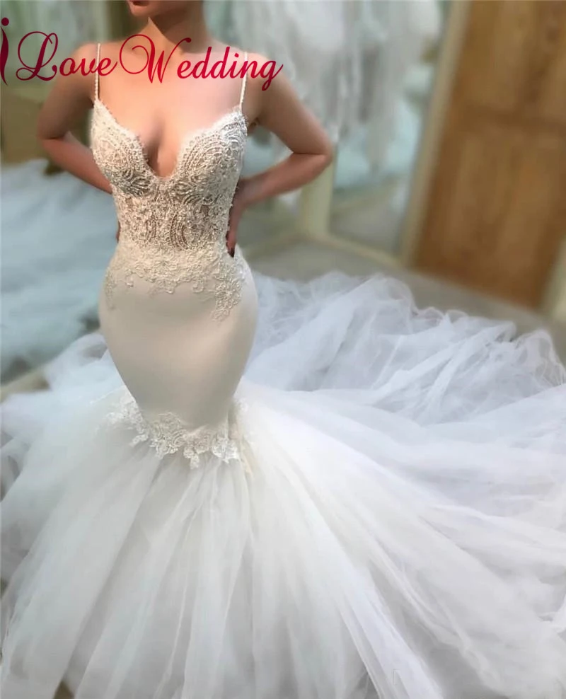 New Fashion 2019 Sexy V Neck Mermaid Wedding Dress Custom made Boho Beach elegant Open Back Wedding Bridal Gown
New Fashion 2019 Sexy V Neck Mermaid Wedding Dress Custom made Boho Beach elegant Open Back Wedding Bridal Gown