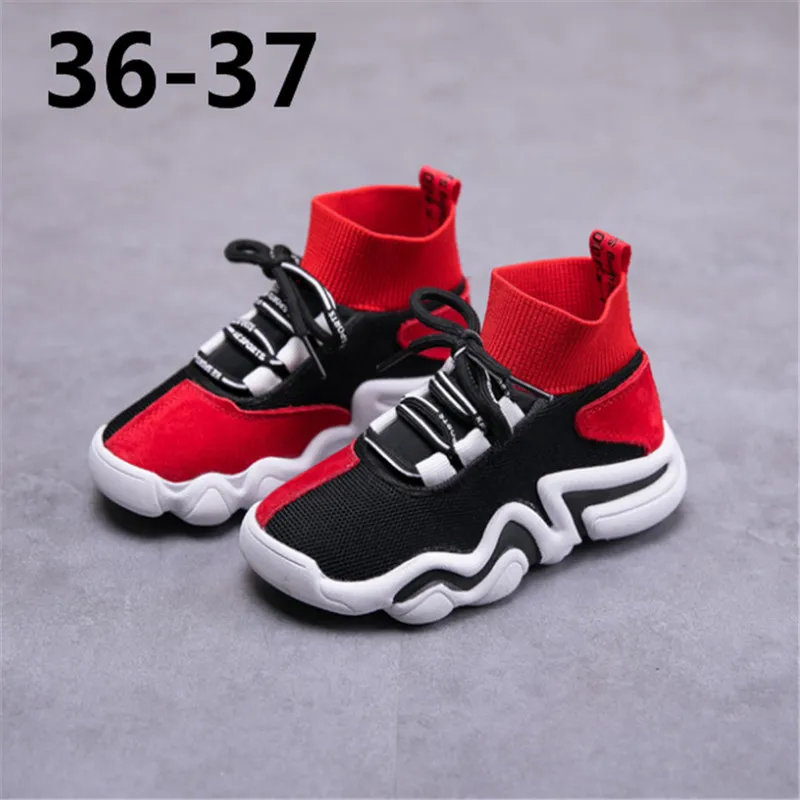 Outdoor soft bottom spring new children's sports and leisure boys high to help socks Korean version of the net shoes
Outdoor soft bottom spring new children's sports and leisure boys high to help socks Korean version of the net shoes