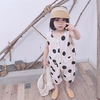 personality Spring new girls suit fashion Sleeveless vest trend wild personality dot pattern shorts cool jumpsuit
personality Spring new girls suit fashion Sleeveless vest trend wild personality dot pattern shorts cool jumpsuit