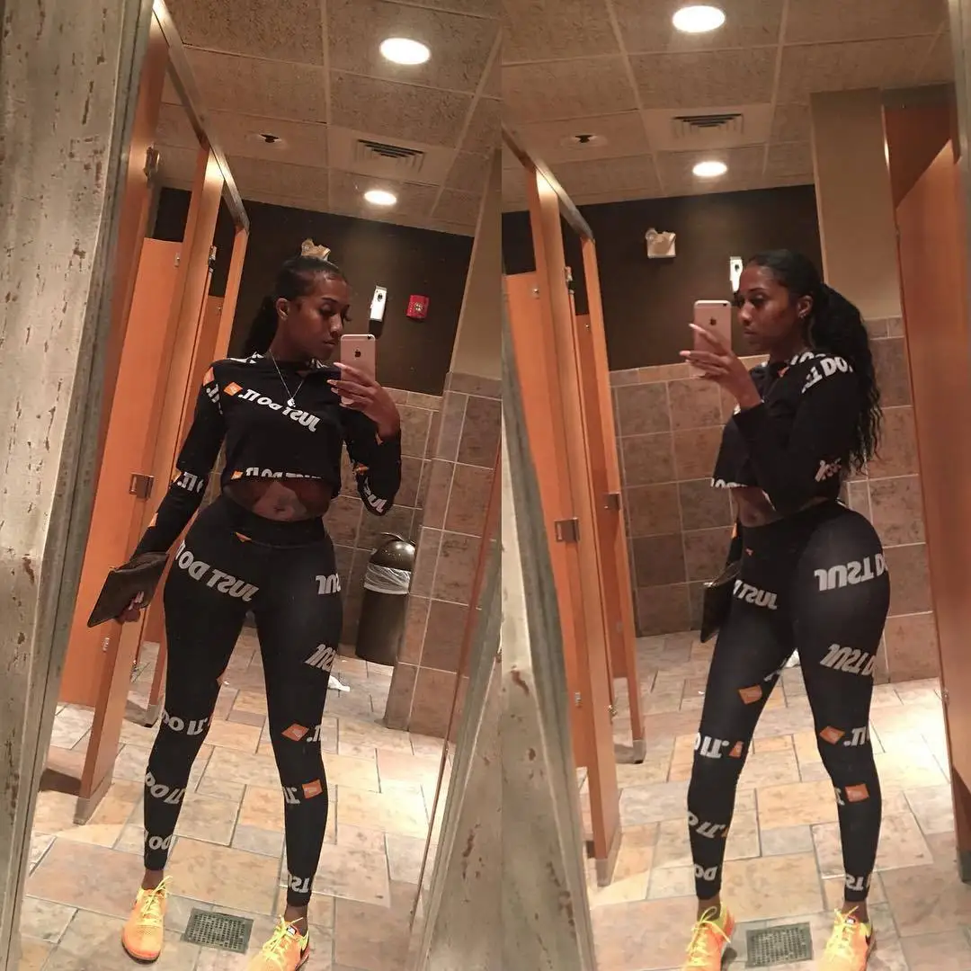 38649684_1912577602145361_4853