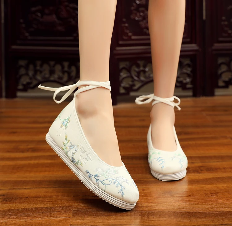 Summer Chinese Beijing Cloth Shoes Women's Ancient Embroidered Lace Strap Canvas Ballet Flats Casual Shoes Women
Summer Chinese Beijing Cloth Shoes Women's Ancient Embroidered Lace Strap Canvas Ballet Flats Casual Shoes Women