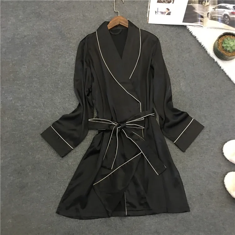 Sexy Wedding Dressing Gown Women Satin Bride Robe Silk Kimono Long Sleeve Bathrobe Summer Bridesmaid Nightwear
Sexy Wedding Dressing Gown Women Satin Bride Robe Silk Kimono Long Sleeve Bathrobe Summer Bridesmaid Nightwear
