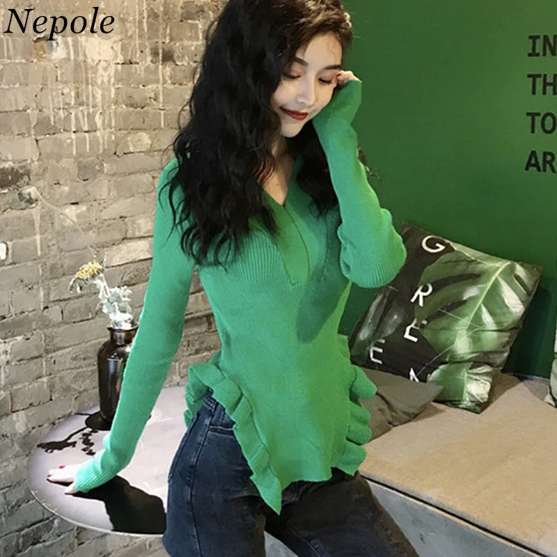 Neploe Ruffles Irregular V-Neck Women Sweater 2019 Spring Autumn Slim Sexy Sueter Mujer Solid Knitted Female Chic Pullover 69523
Neploe Ruffles Irregular V-Neck Women Sweater 2019 Spring Autumn Slim Sexy Sueter Mujer Solid Knitted Female Chic Pullover 69523