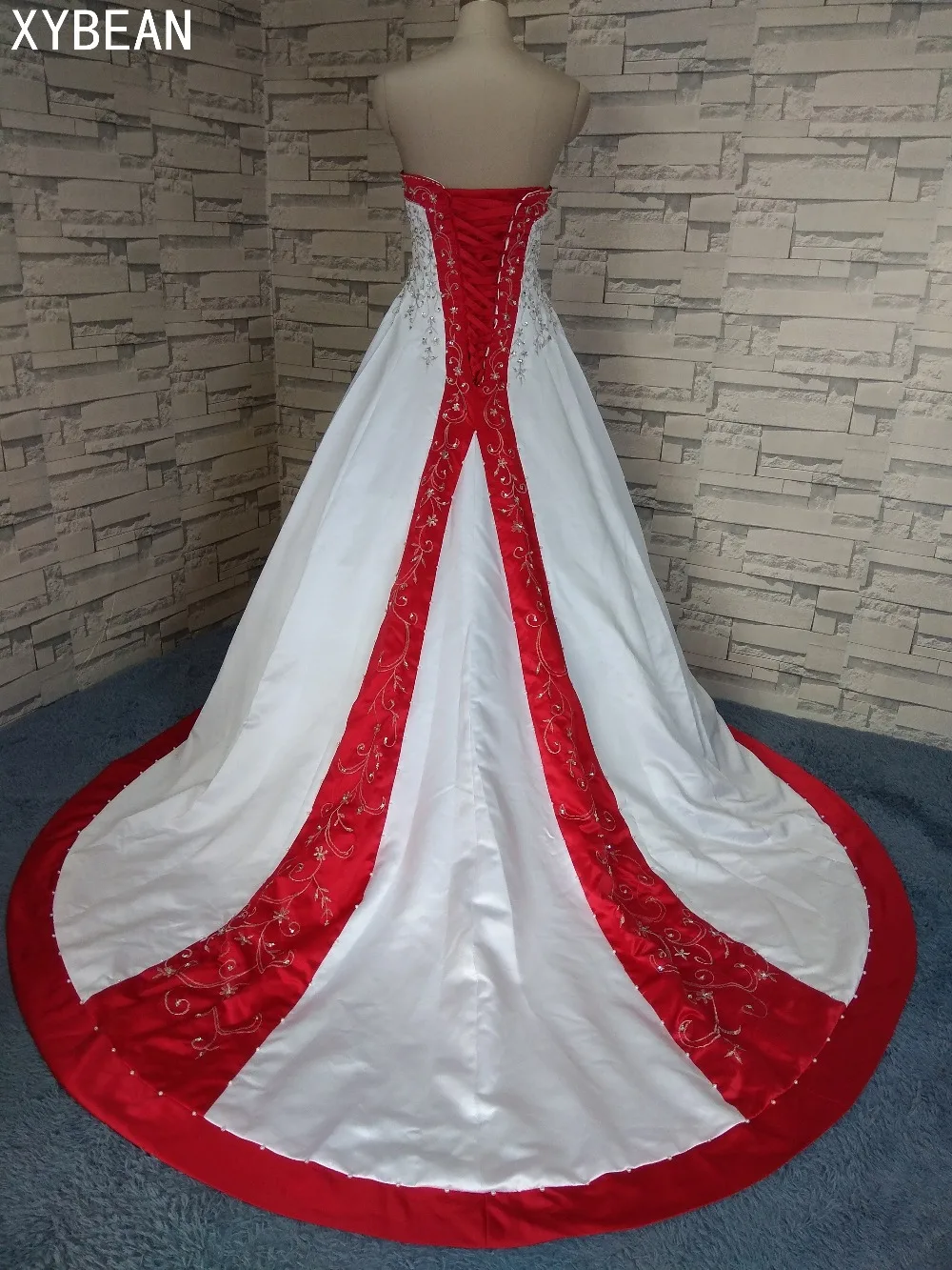 2017 Free Shipping Beading embroidery A line Sweetheart With Train Wedding Dresses
2017 Free Shipping Beading embroidery A line Sweetheart With Train Wedding Dresses
