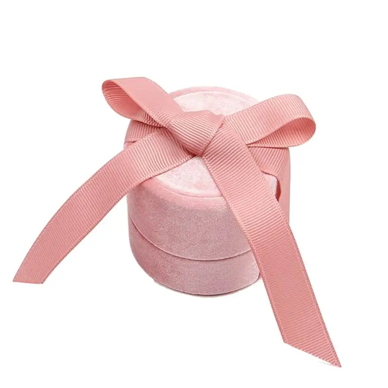 1 Pc Ring Box Simple Flannelette Fashion Storage Box Organizer Display Case for Valentine's Day Gift Chrismas Present
1 Pc Ring Box Simple Flannelette Fashion Storage Box Organizer Display Case for Valentine's Day Gift Chrismas Present