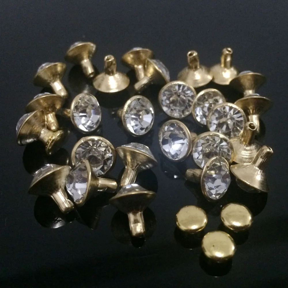 100Pcs 9mm CZ++ White Clear Crystals Rhinestone Rivets Rapid Gold Nailhead Spots Studs DIY Making Shoes Bags Belts Shipping Free
100Pcs 9mm CZ++ White Clear Crystals Rhinestone Rivets Rapid Gold Nailhead Spots Studs DIY Making Shoes Bags Belts Shipping Free