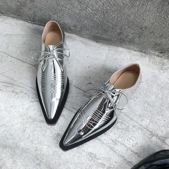 MLJUESE 2020 women pumps cow leather autumn spring brogue style silver color lace up pointed toe low heels lady shoes size 40
MLJUESE 2020 women pumps cow leather autumn spring brogue style silver color lace up pointed toe low heels lady shoes size 40