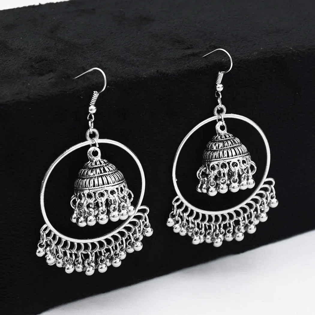Vintage Ethnic Gypsy Indian Earrings For Women Boho Jewelry Ladies Retro Round Bell Tassel Hollow Tassel Jhumka Earrings 2019
Vintage Ethnic Gypsy Indian Earrings For Women Boho Jewelry Ladies Retro Round Bell Tassel Hollow Tassel Jhumka Earrings 2019