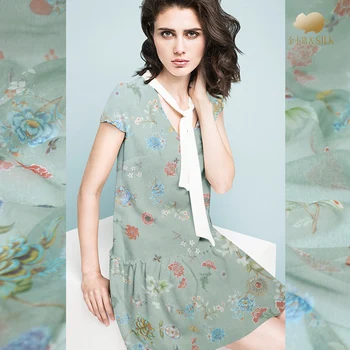 Panjin digital printing silk georgette fabric summer light thin chinese silk fabric perspective scarf dress shirt silk fabric
Panjin digital printing silk georgette fabric summer light thin chinese silk fabric perspective scarf dress shirt silk fabric