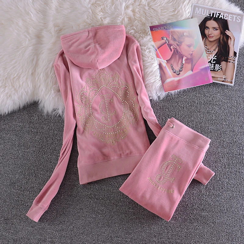 Spring / Autumn 2019 Brand Women Velvet Fabric Velor Tracksuit Women Suit Tracksuit Sweatshirts And Size Pants S-XL
Spring / Autumn 2019 Brand Women Velvet Fabric Velor Tracksuit Women Suit Tracksuit Sweatshirts And Size Pants S-XL