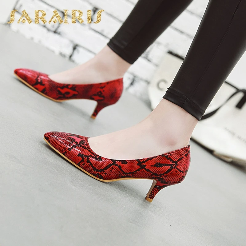 SARAIRIS Fashion hot sale Plus Size 32-48 party wedding pumps Woman Shoes Pointed Toe slip on shoes woman Pumps female
SARAIRIS Fashion hot sale Plus Size 32-48 party wedding pumps Woman Shoes Pointed Toe slip on shoes woman Pumps female