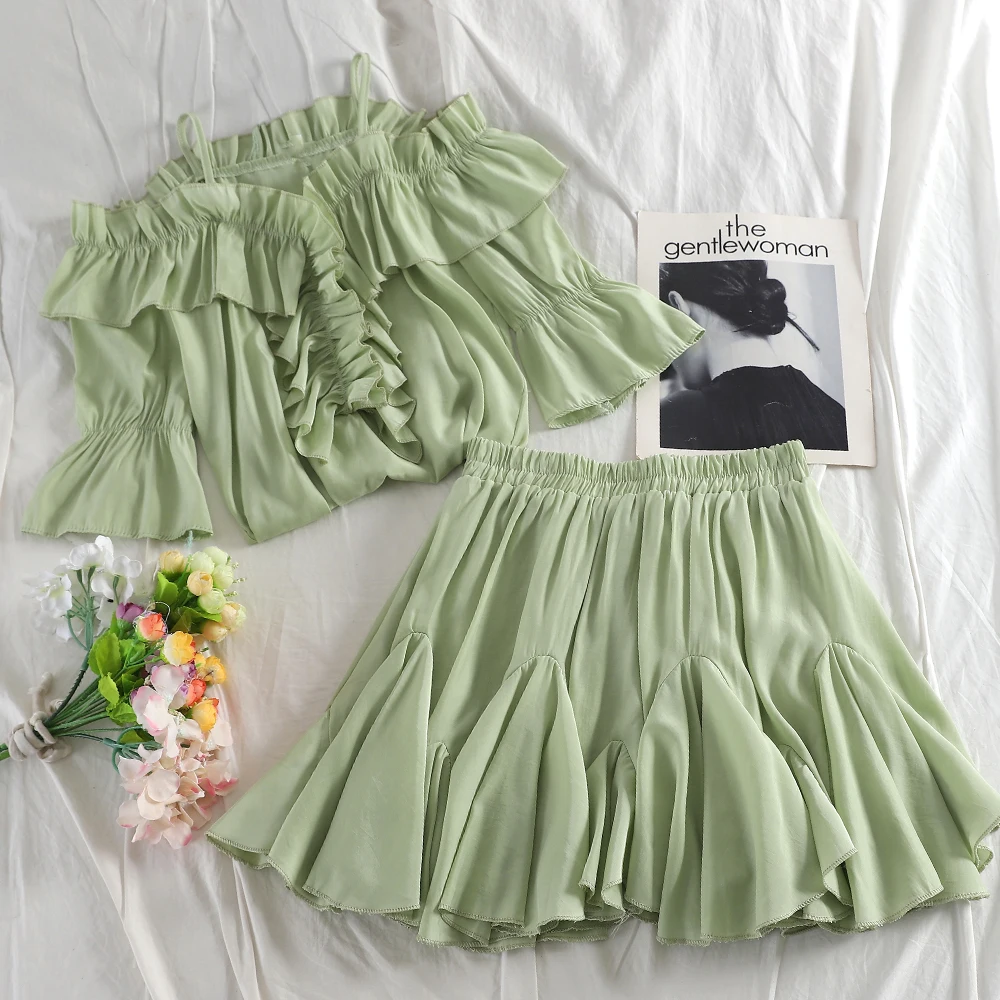 TAOVK Summer Blouse Skirt Two Piece Set Ruffle Off Shoulder Shirt with Strap Mini Pleated Skirt Fashion Sets for Girls
TAOVK Summer Blouse Skirt Two Piece Set Ruffle Off Shoulder Shirt with Strap Mini Pleated Skirt Fashion Sets for Girls