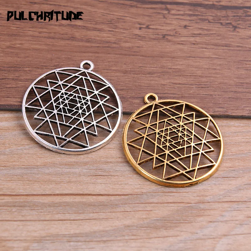 PULCHRITUDE 6PCS 35*39mm Metal Alloy Two Color Geometry Round Charms Pendants for Jewelry Making DIY Handmade Craft 5A836
PULCHRITUDE 6PCS 35*39mm Metal Alloy Two Color Geometry Round Charms Pendants for Jewelry Making DIY Handmade Craft 5A836