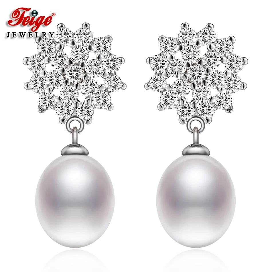 Luxury Cubic Zirconia Pearl Stud Earrings for Women Wedding Jewelry 9-10MM Freshwater Pearls 925 Sterling Silver Earring FEIGE
Luxury Cubic Zirconia Pearl Stud Earrings for Women Wedding Jewelry 9-10MM Freshwater Pearls 925 Sterling Silver Earring FEIGE