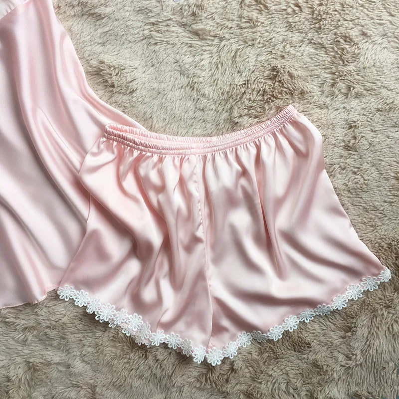 4207268925_1929359744