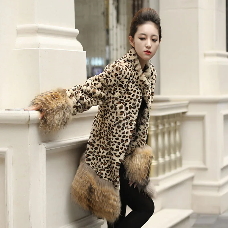 Hot sell new 2018 women faux fur coat Fashion Long section slim rabbit fur jacket Raccoon fur cuff lap splice warm fur coats
Hot sell new 2018 women faux fur coat Fashion Long section slim rabbit fur jacket Raccoon fur cuff lap splice warm fur coats
