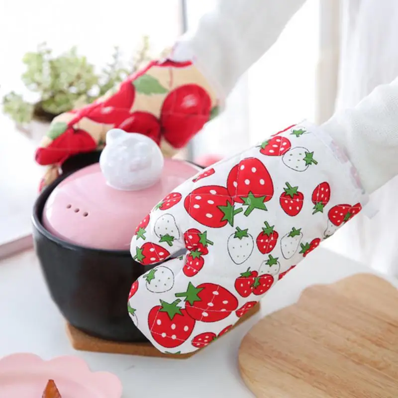 1pcs New Kitchen Baking Mitten Microwave Oven Mitt Insulated Non-Slip Glove Cook Accessory Pattern Send at Random #0528
1pcs New Kitchen Baking Mitten Microwave Oven Mitt Insulated Non-Slip Glove Cook Accessory Pattern Send at Random #0528