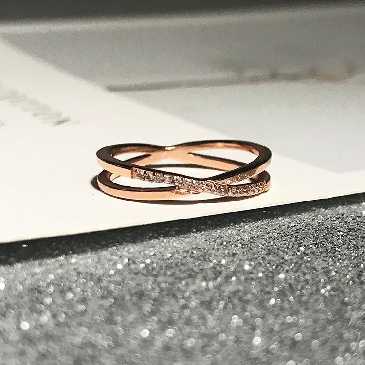 YUN RUO Simple & Chic X Cross Zircon Ring Rose Gold Birthday Gift Woman Fashion Titanium Steel Jewelry Never Fade Drop Shipping
YUN RUO Simple & Chic X Cross Zircon Ring Rose Gold Birthday Gift Woman Fashion Titanium Steel Jewelry Never Fade Drop Shipping