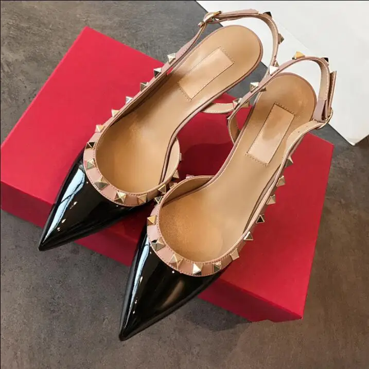 6cm women sandal classics brand women high heel shoes with rivets black women wedding shoes genuine leather thin heel 34-43 box
6cm women sandal classics brand women high heel shoes with rivets black women wedding shoes genuine leather thin heel 34-43 box
